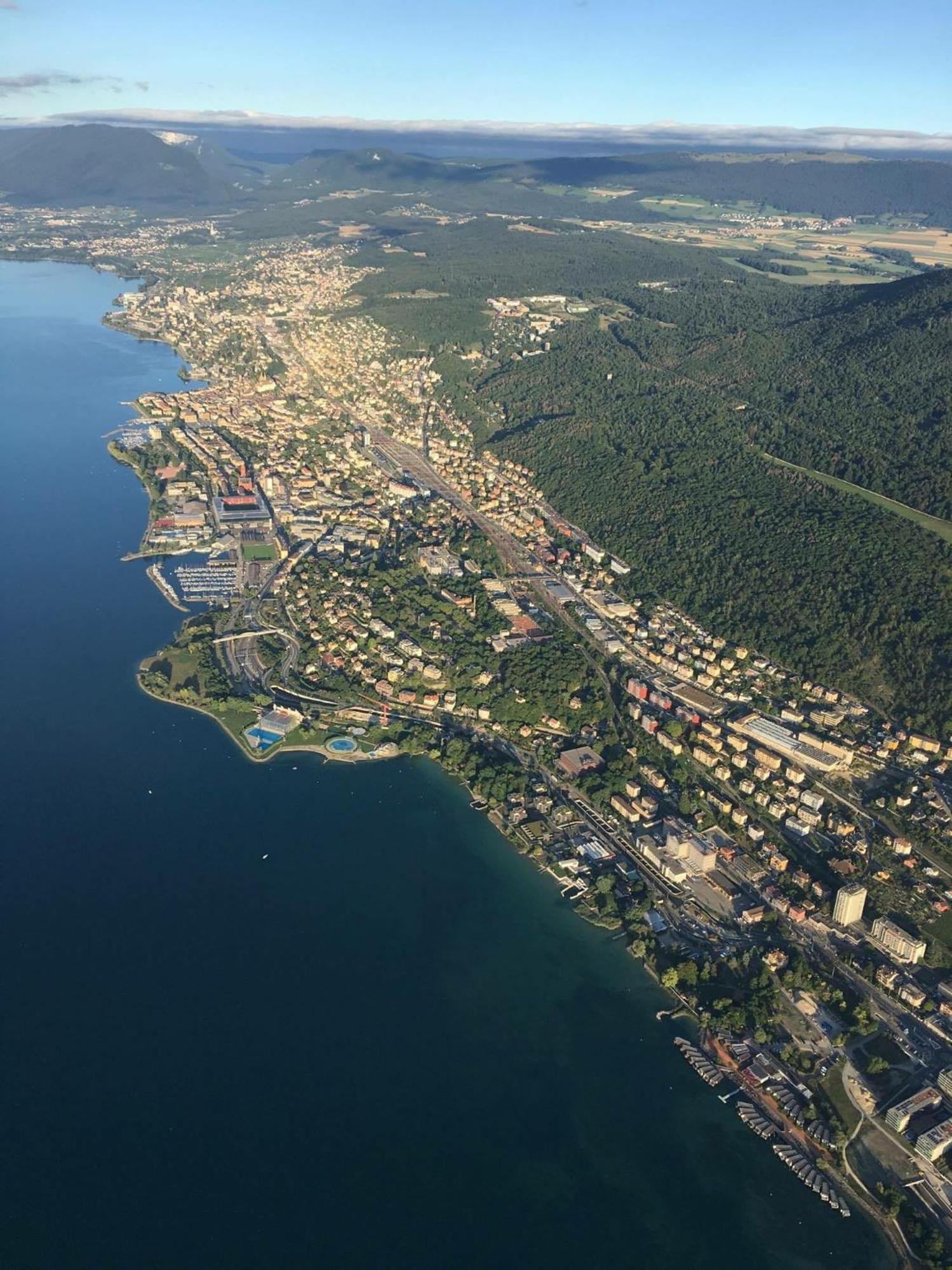 Chez Carole Daire Neuchâtel Dış mekan fotoğraf